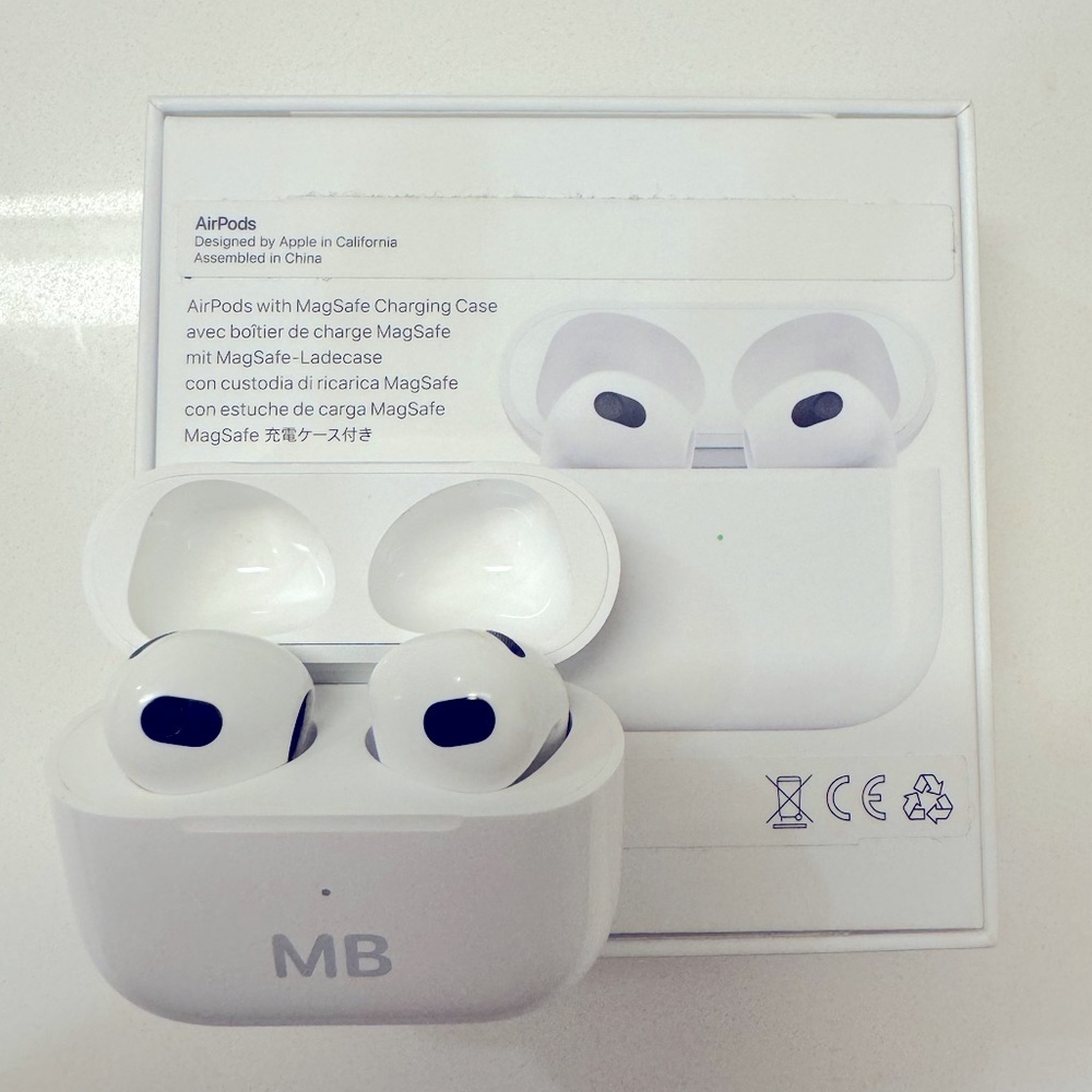 Apple AirPods 3rd Generation with MagSafe Case and Lightning Charging Cable